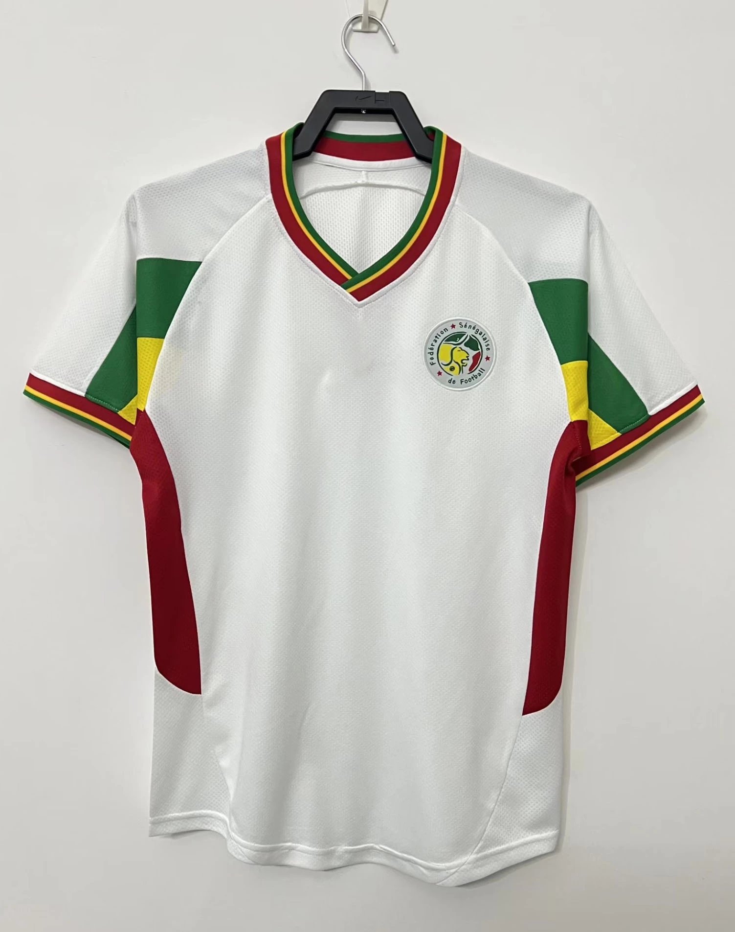 34 white 006