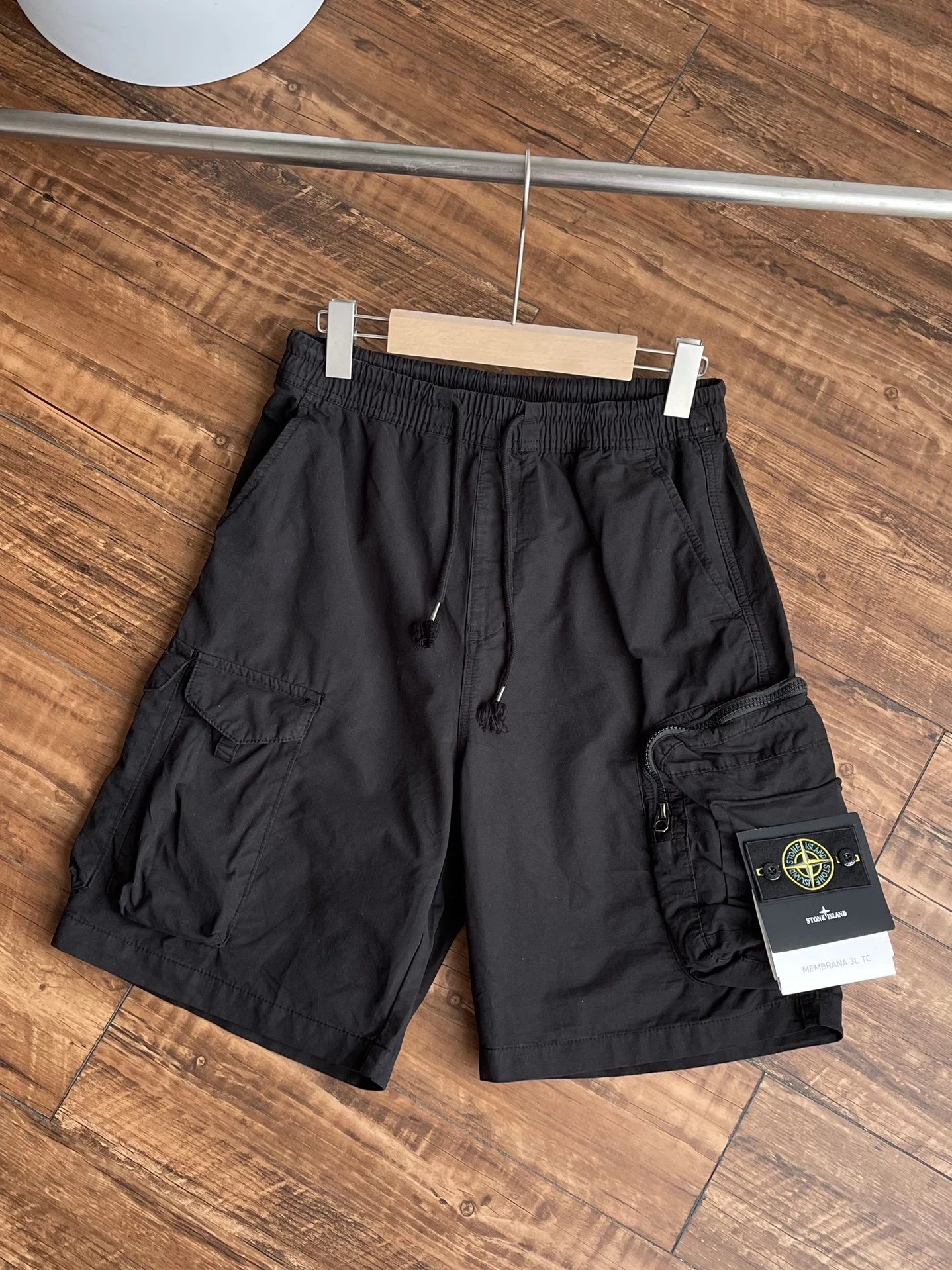 40 black