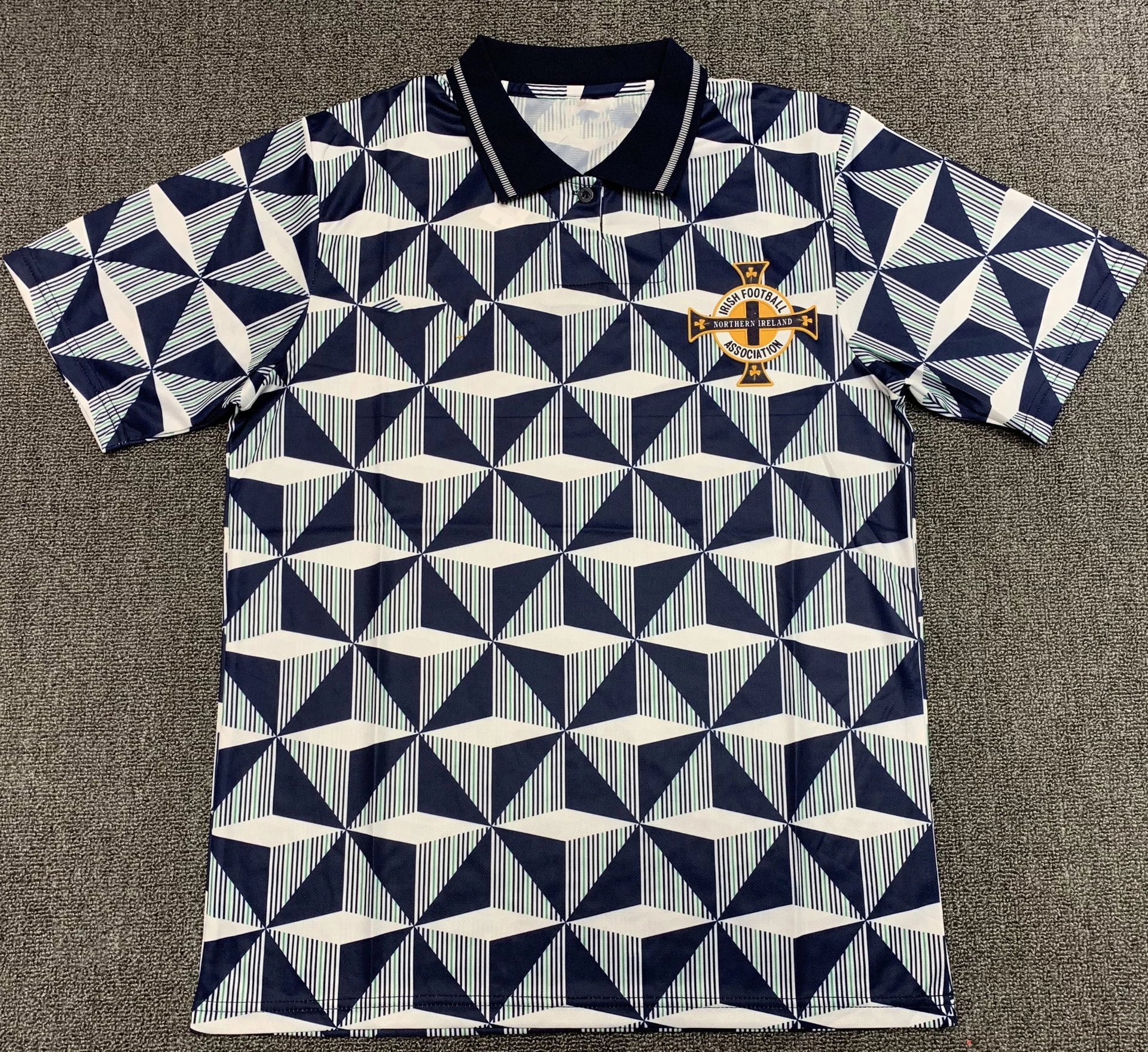 25 white black 006