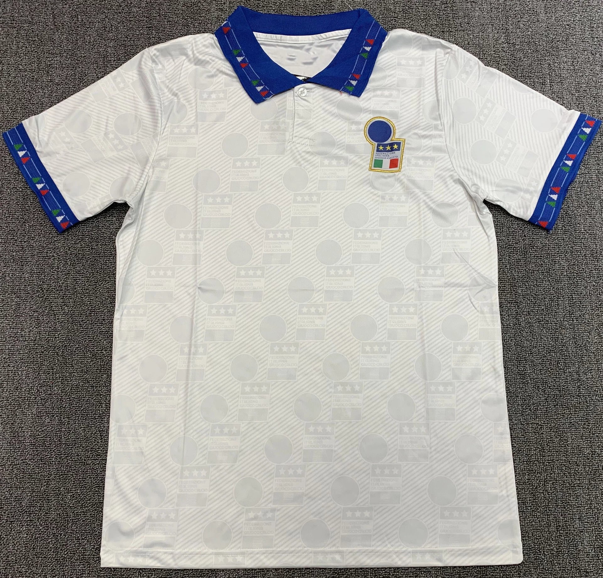 31 white 006