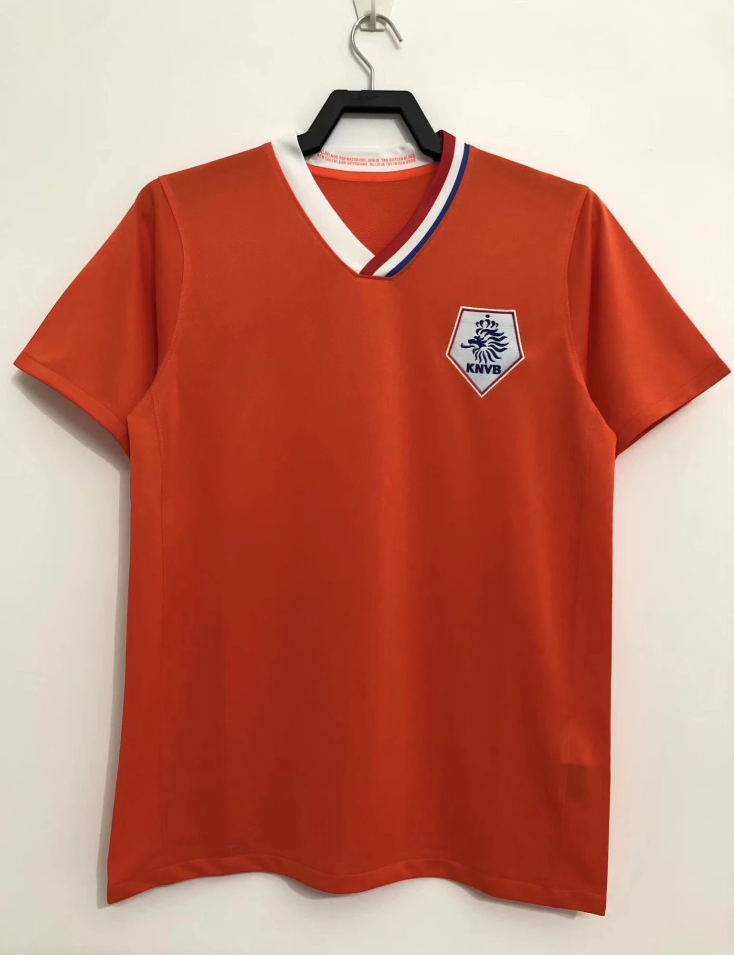08 Red 006