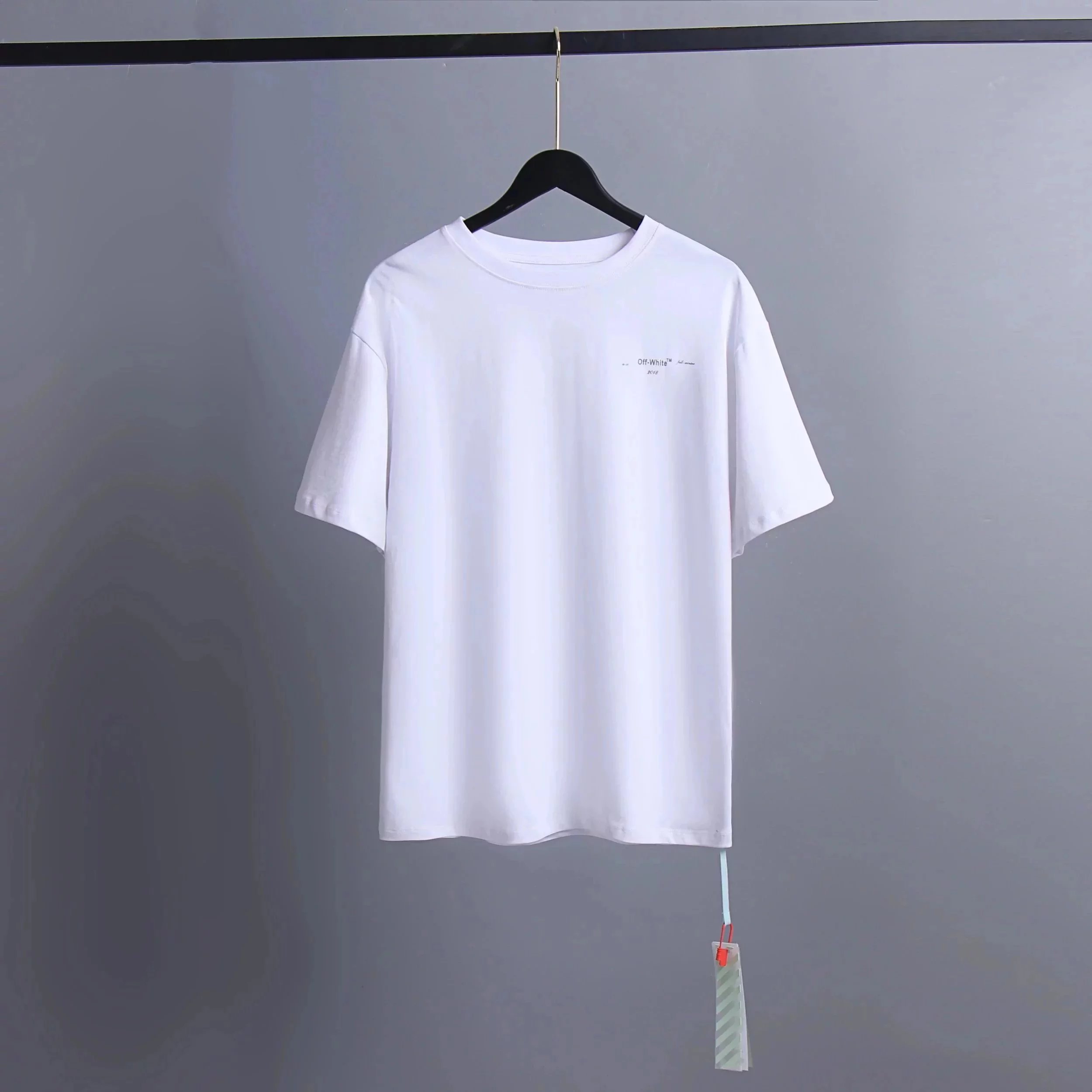 01 white 005