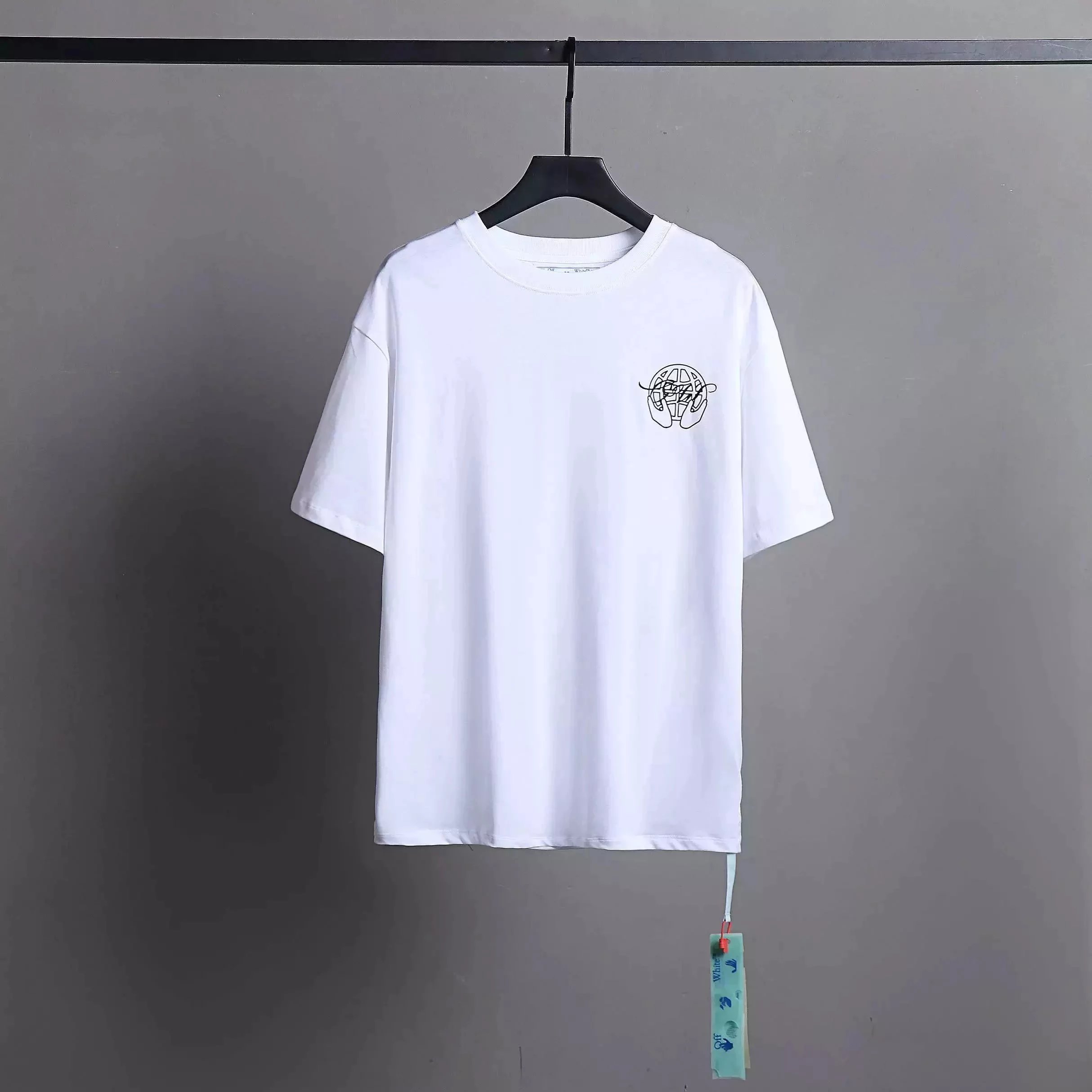 32 white 005