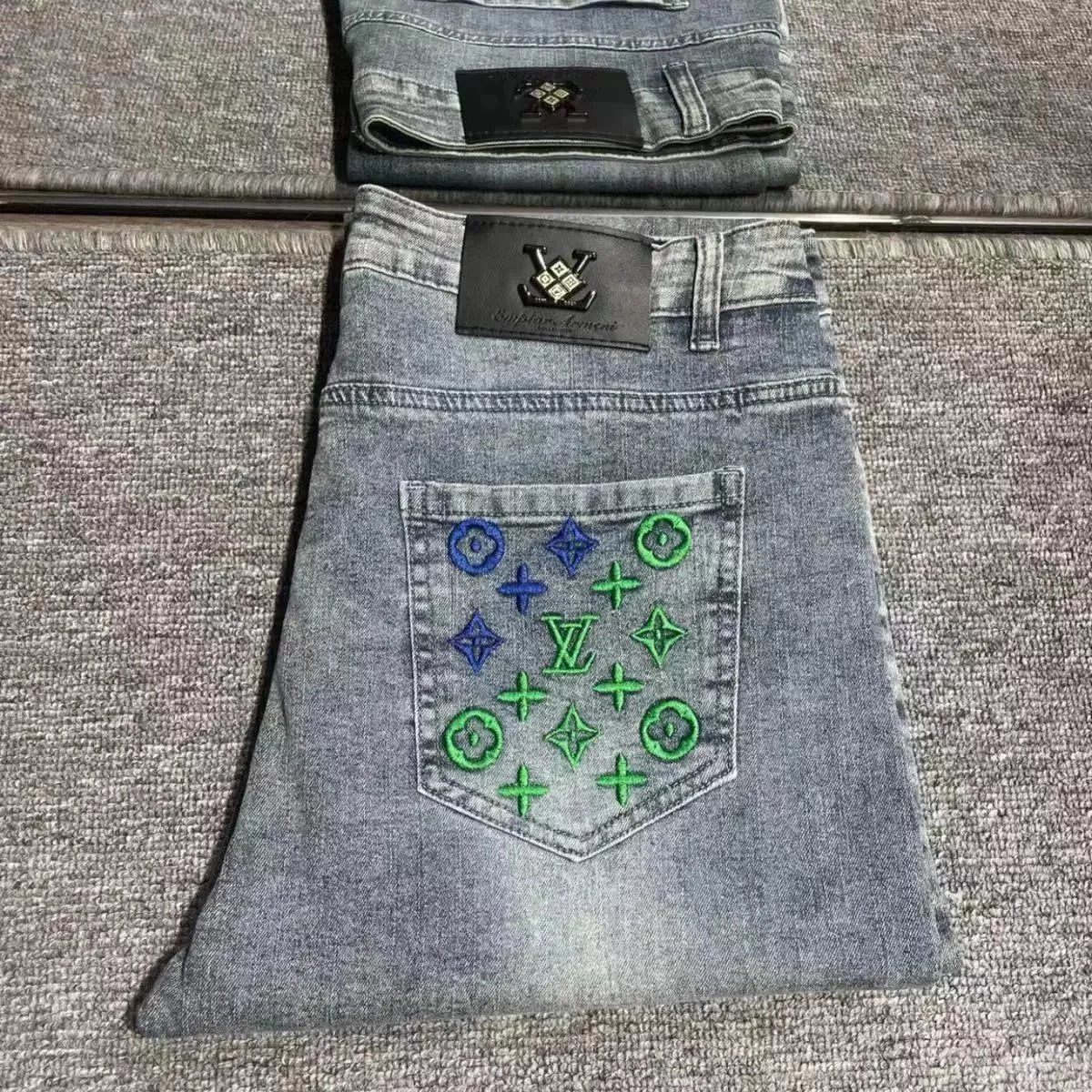 Blue Blue Green Label 002