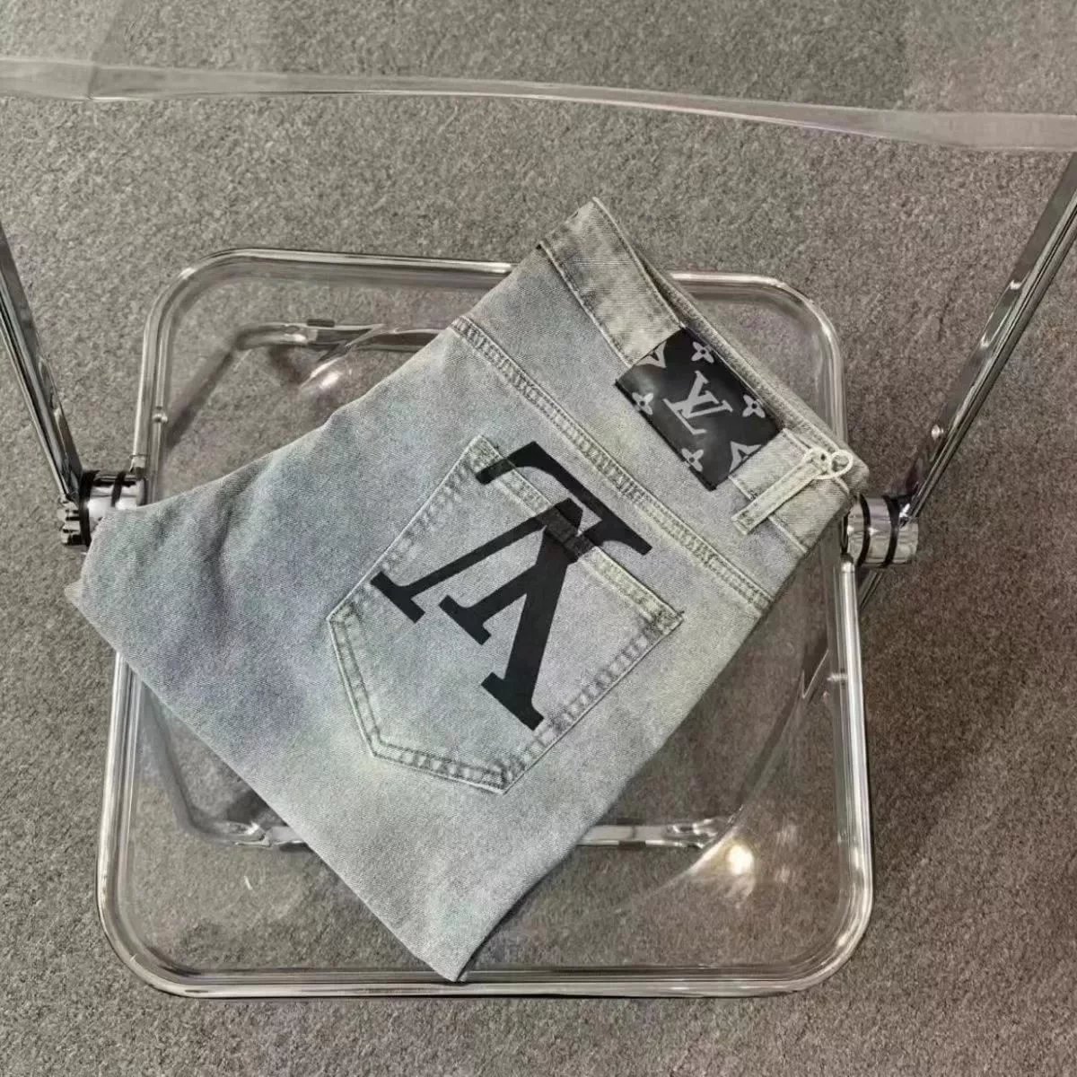 Gray with black label 002
