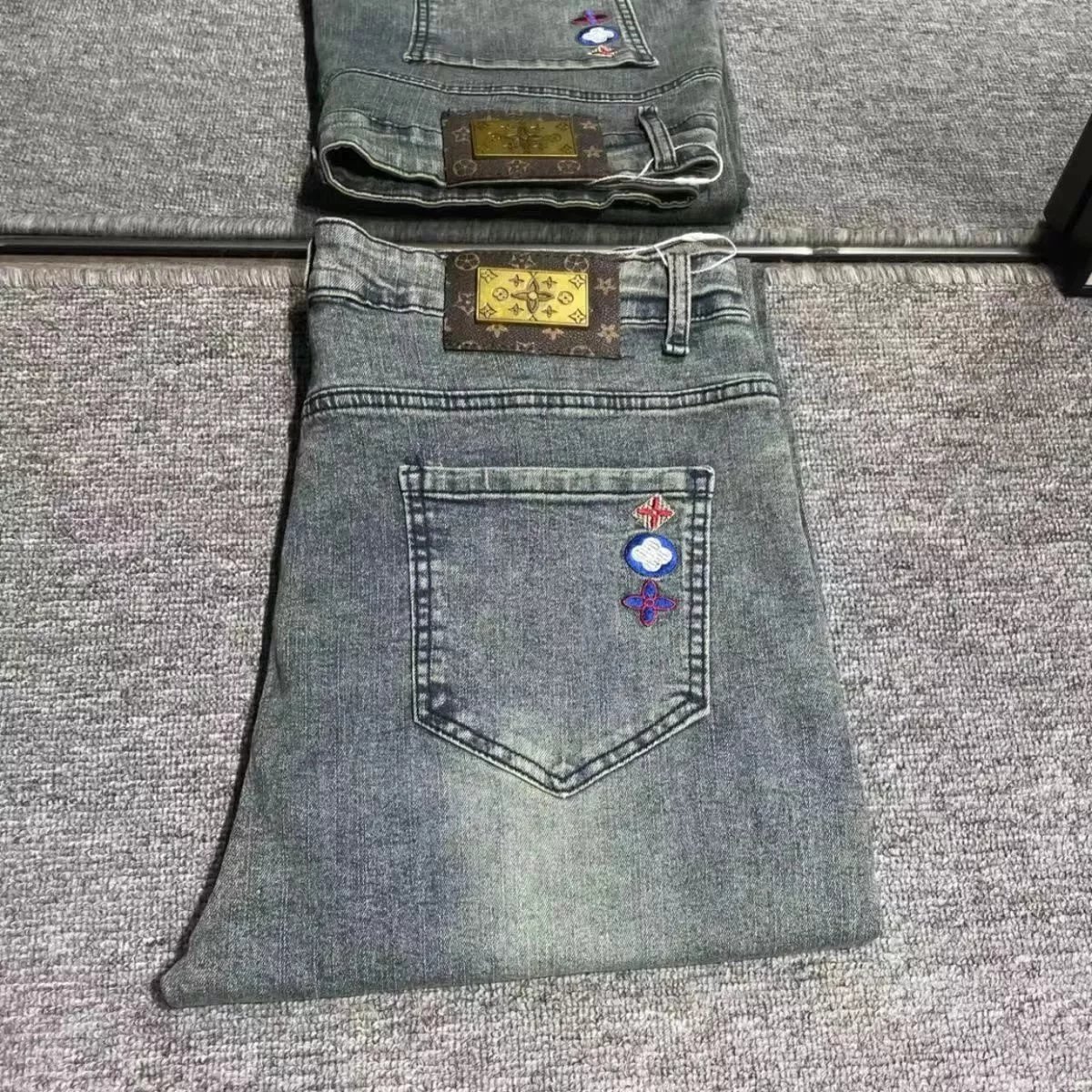 Three small standard 002