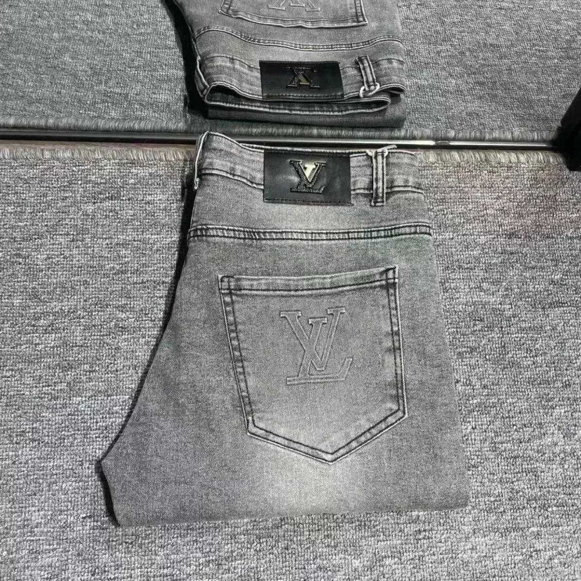 Gray print 002
