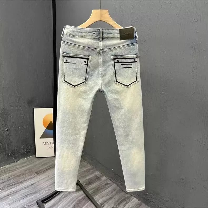 Black line pocket 002