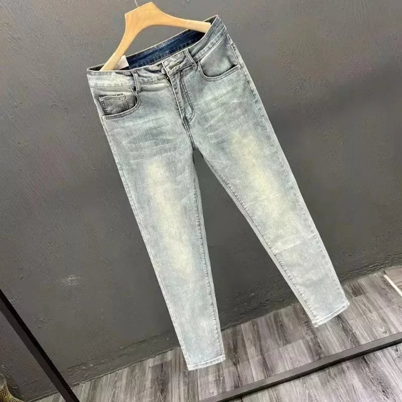 Washed light blue 002