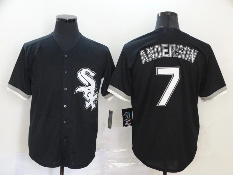 White Sox fans black 7