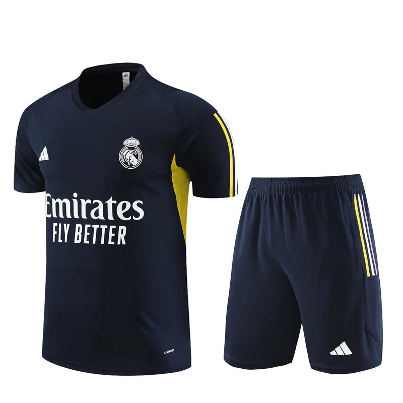 08 Black 006