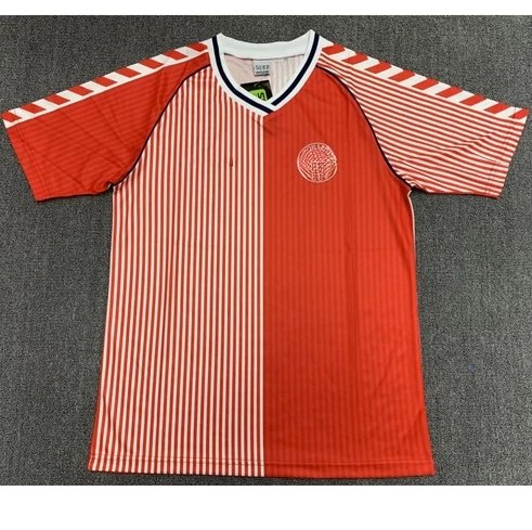 1986 Denmark home red and white