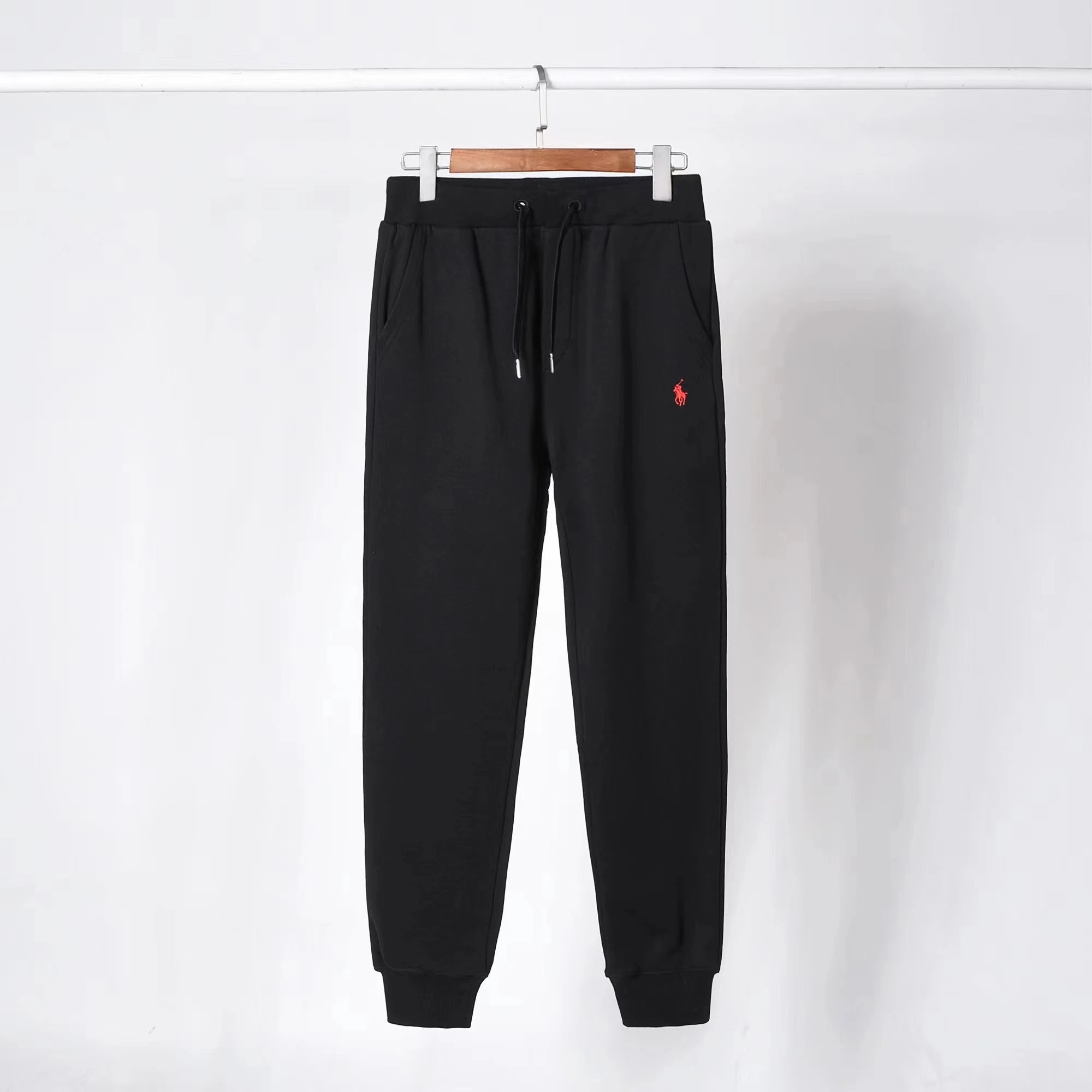 28 Black 002