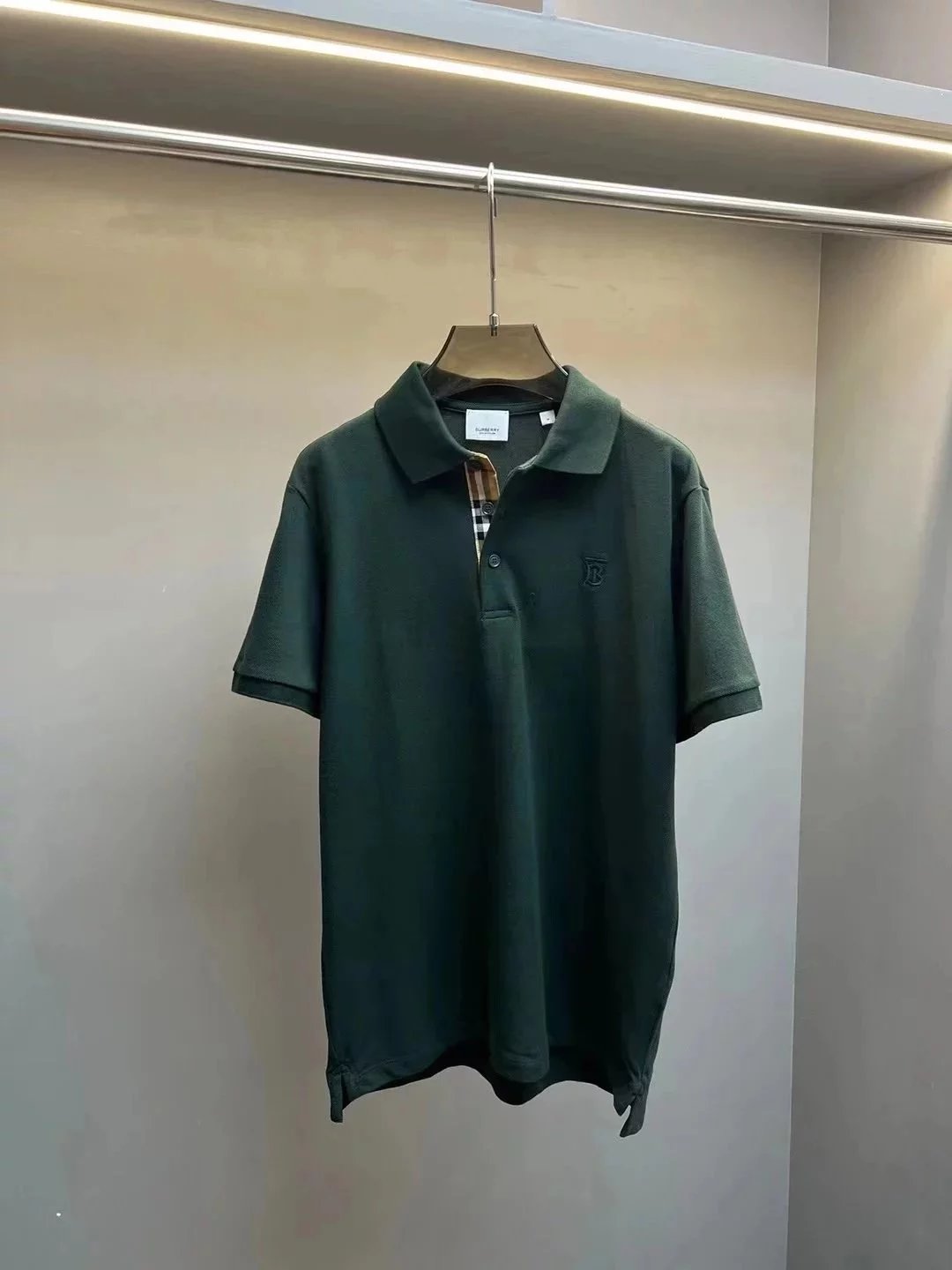 Dark green 002