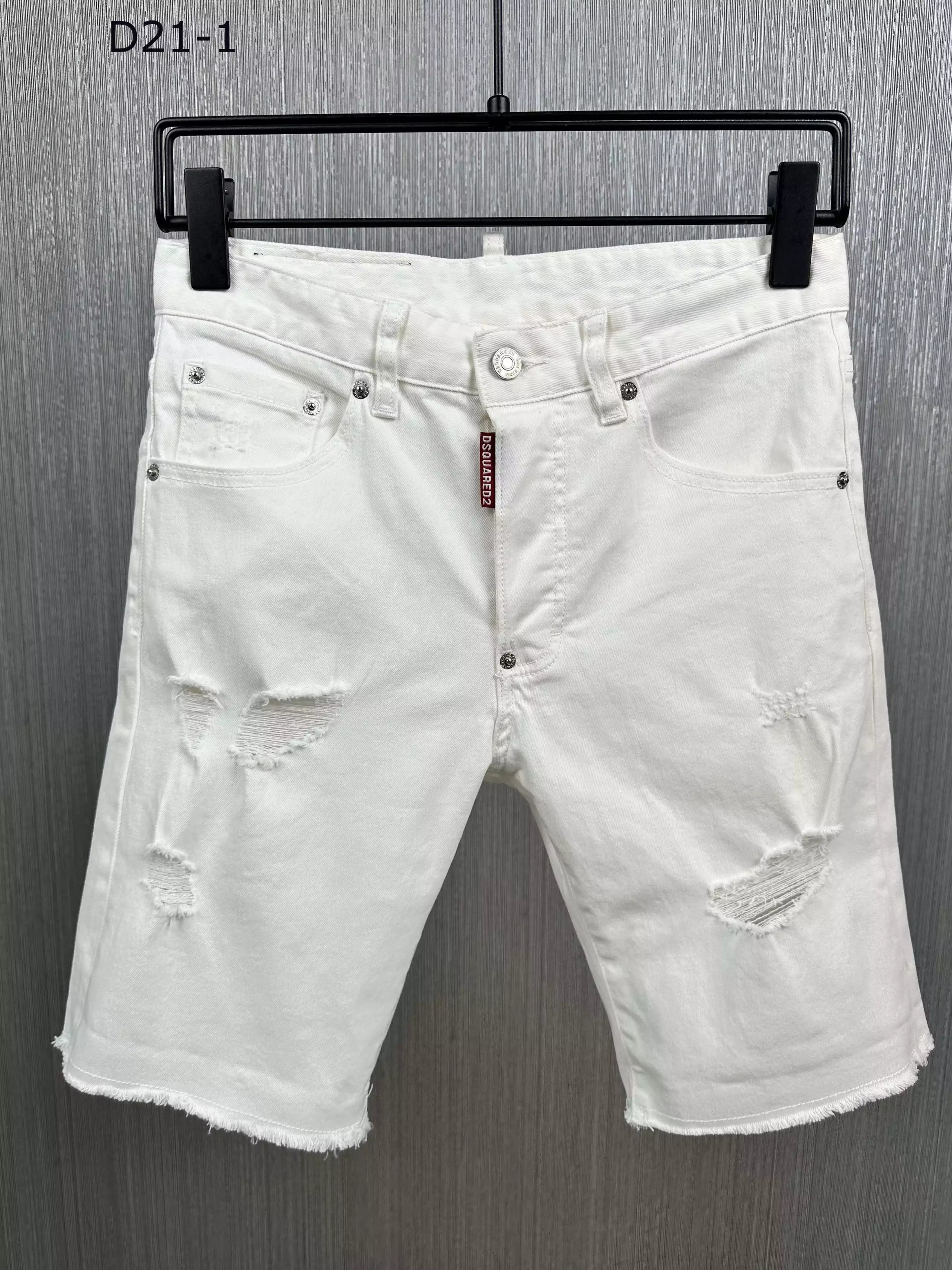8 white 005