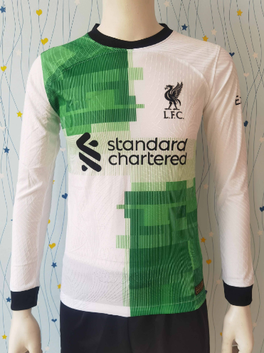 LWP Guest white green spell long sleeve