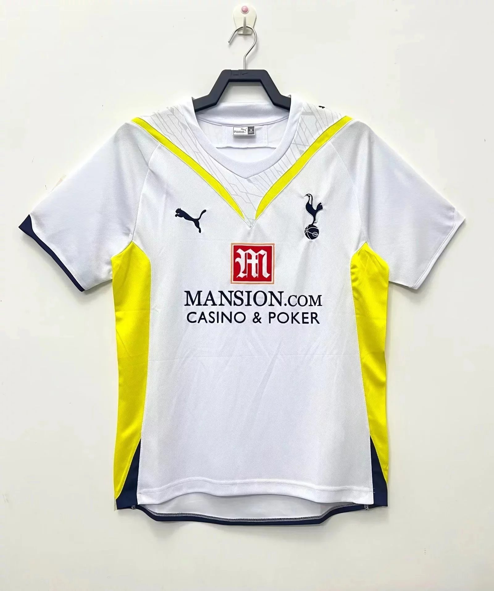 White yellow black 005