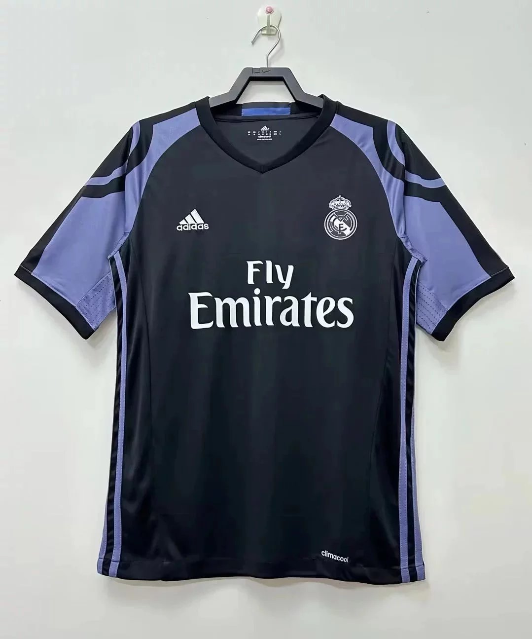 Black purple white 2 005