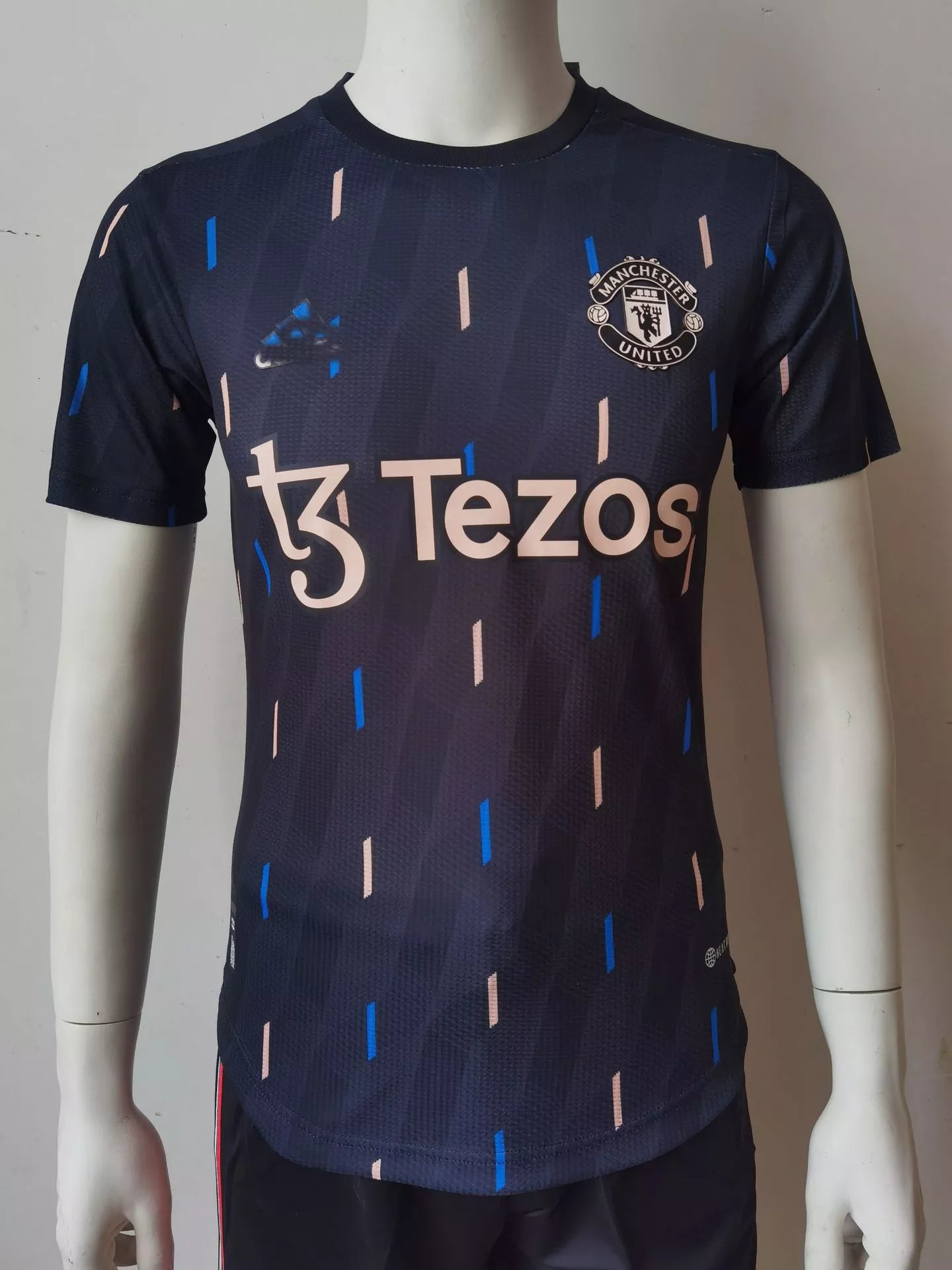 Manchester United training uniform black