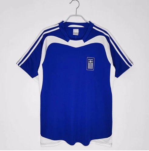 2004 Greece at home