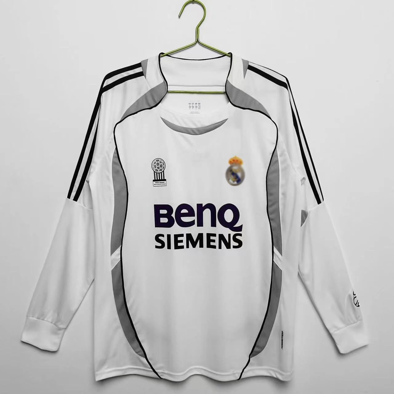 26 white 006
