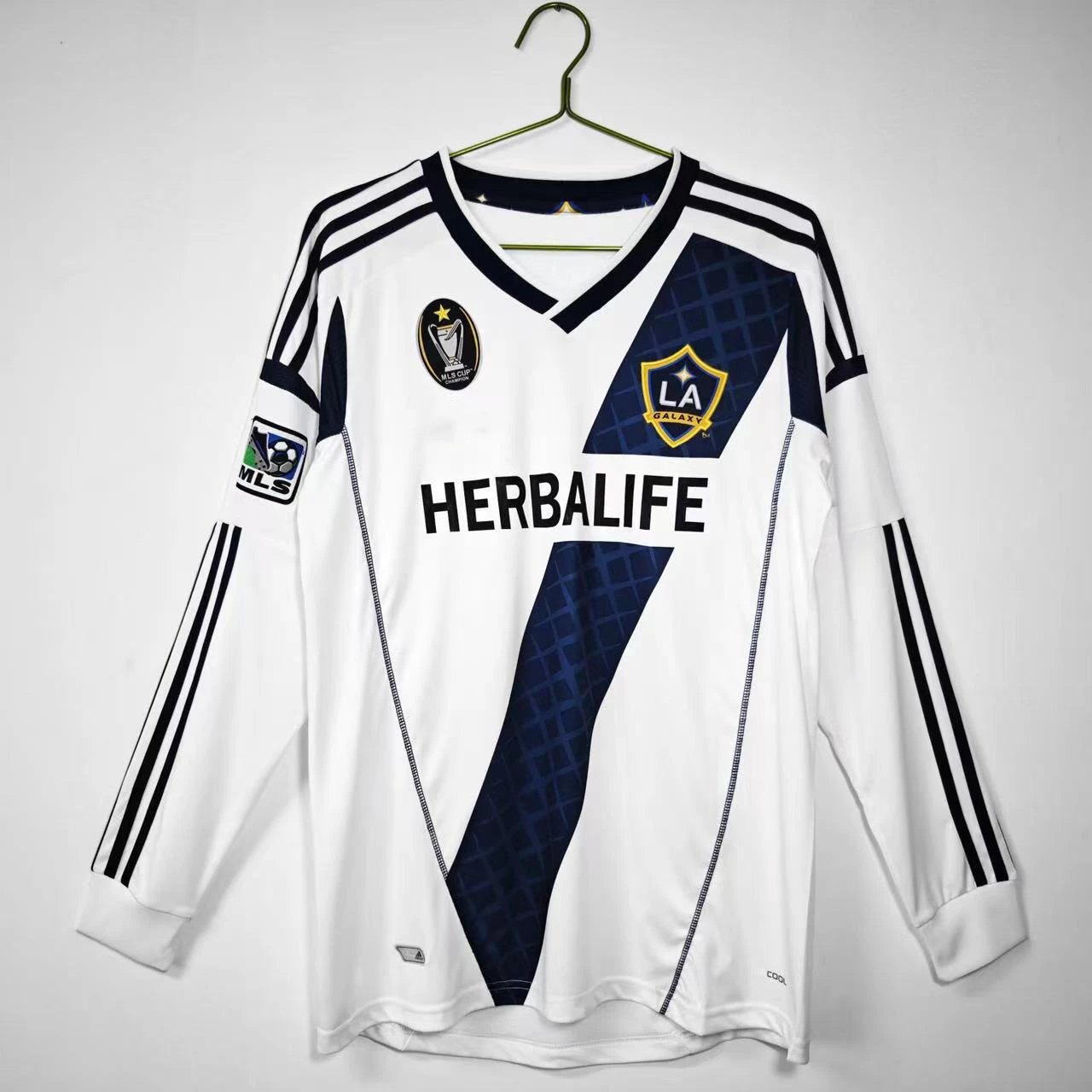 30 White 006