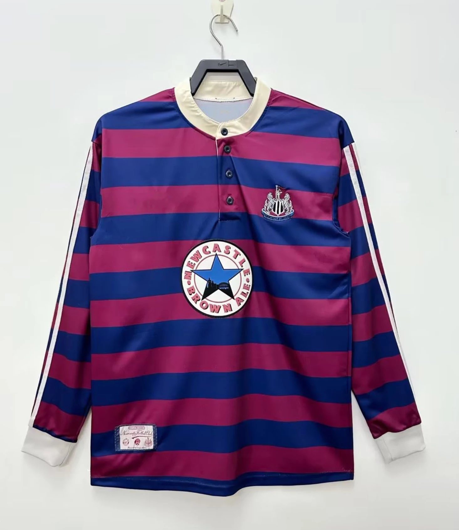 35 Red and blue 006