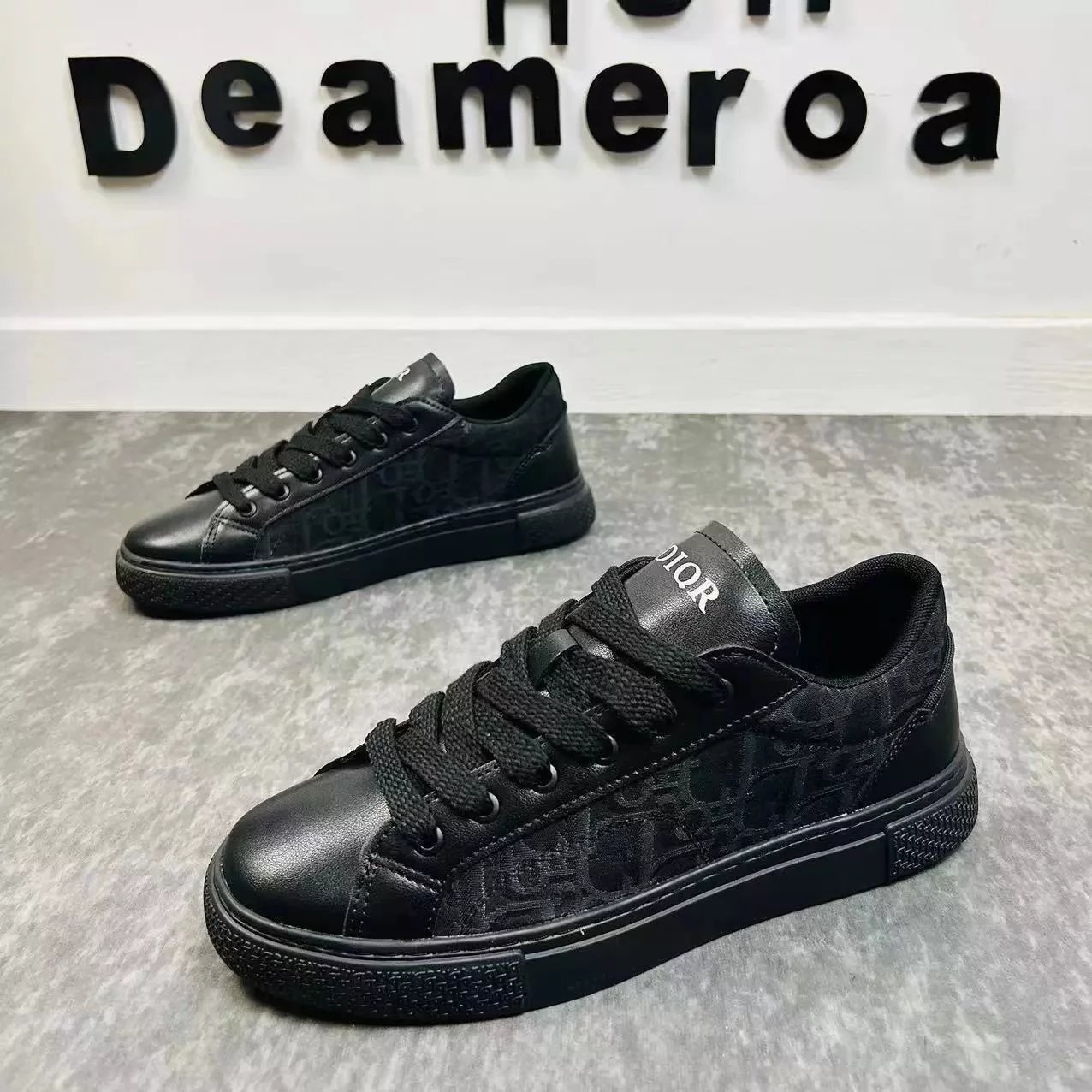 Black 002
