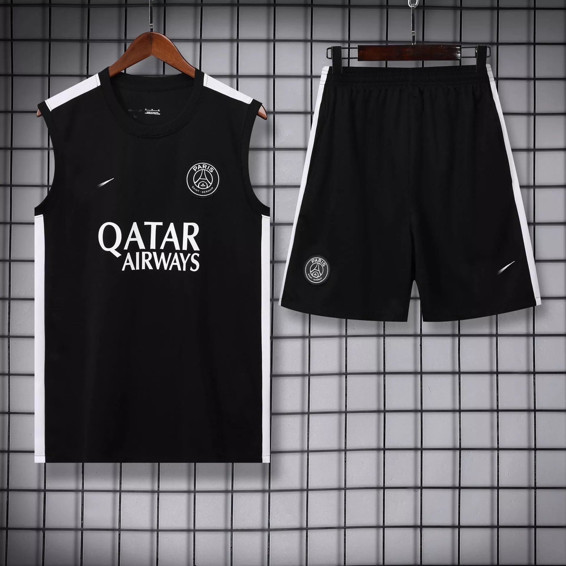 Paris training suit black 23.24
