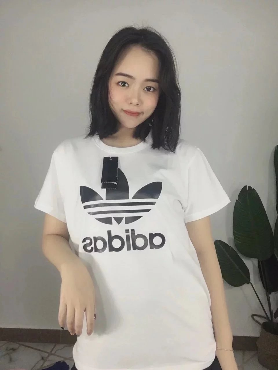 white ad 002