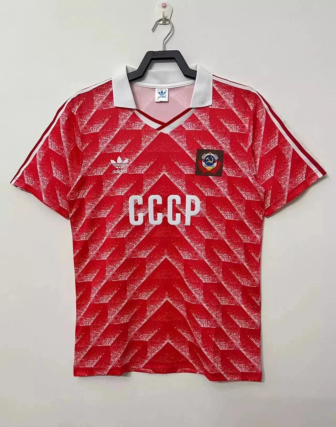 Red White Black 005