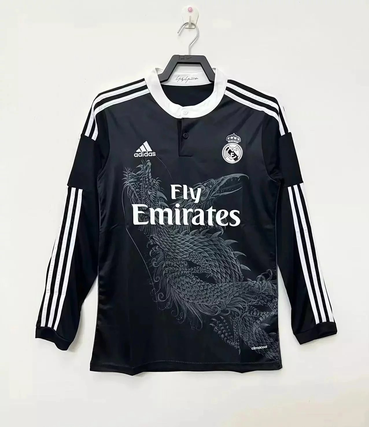 Black and white long-sleeve 005
