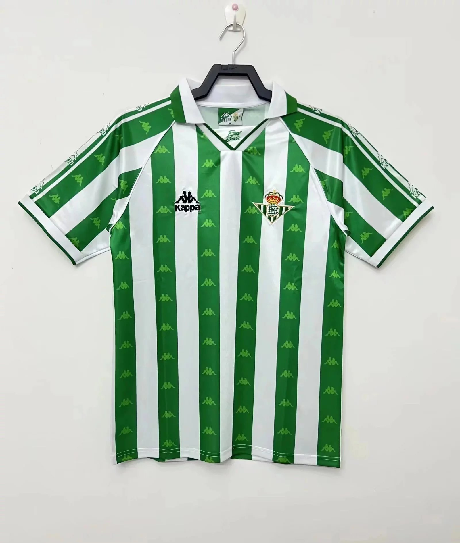 Green White Black 005