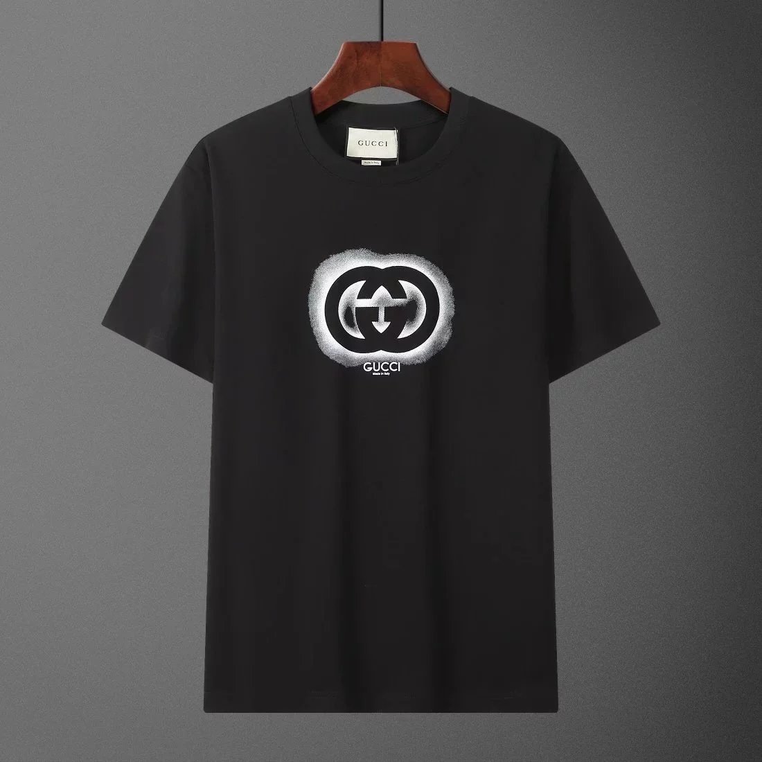 black background circle logo 002