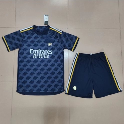 23-24 Emperor M Guest Suit