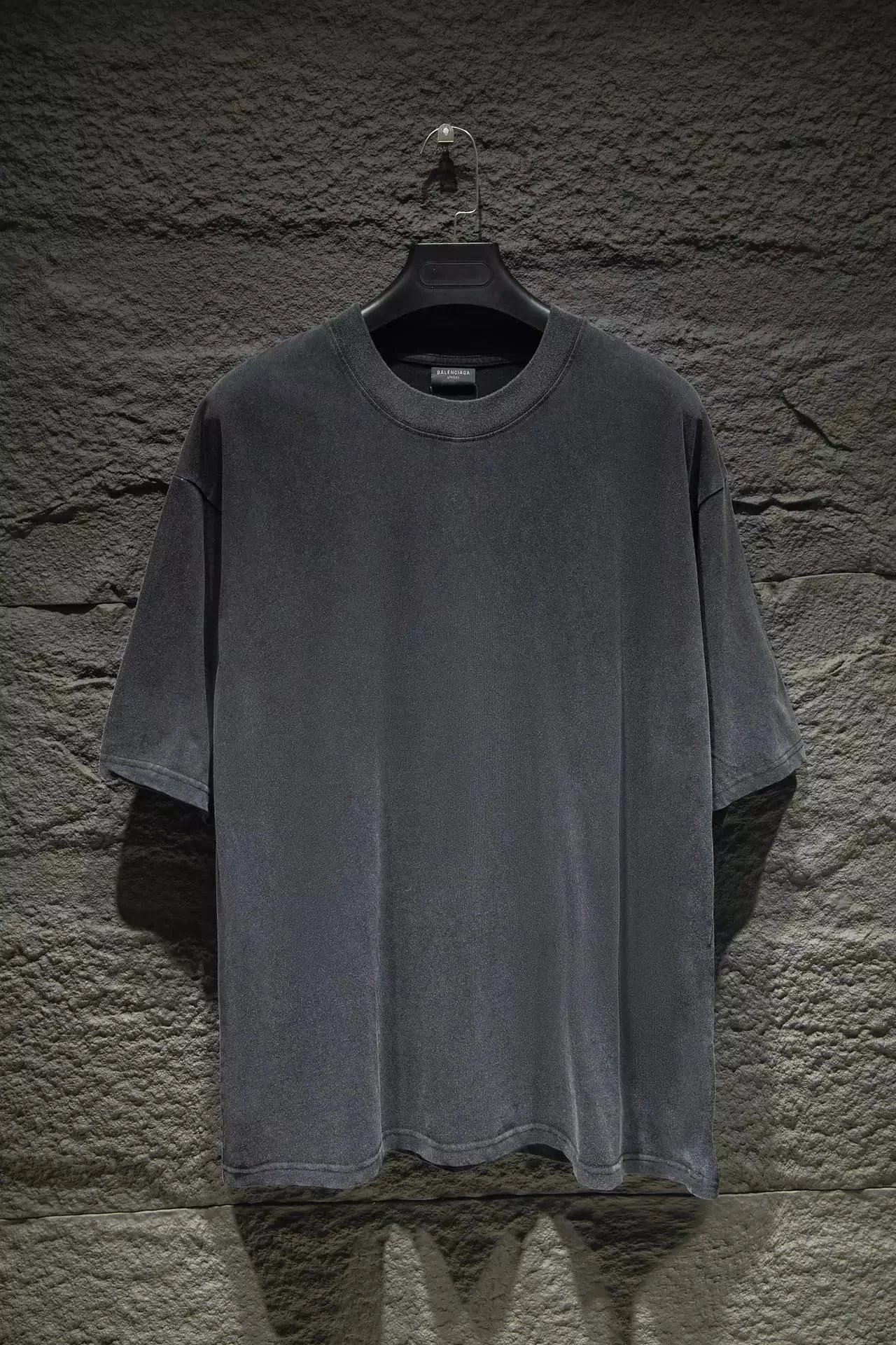 Pure black 002