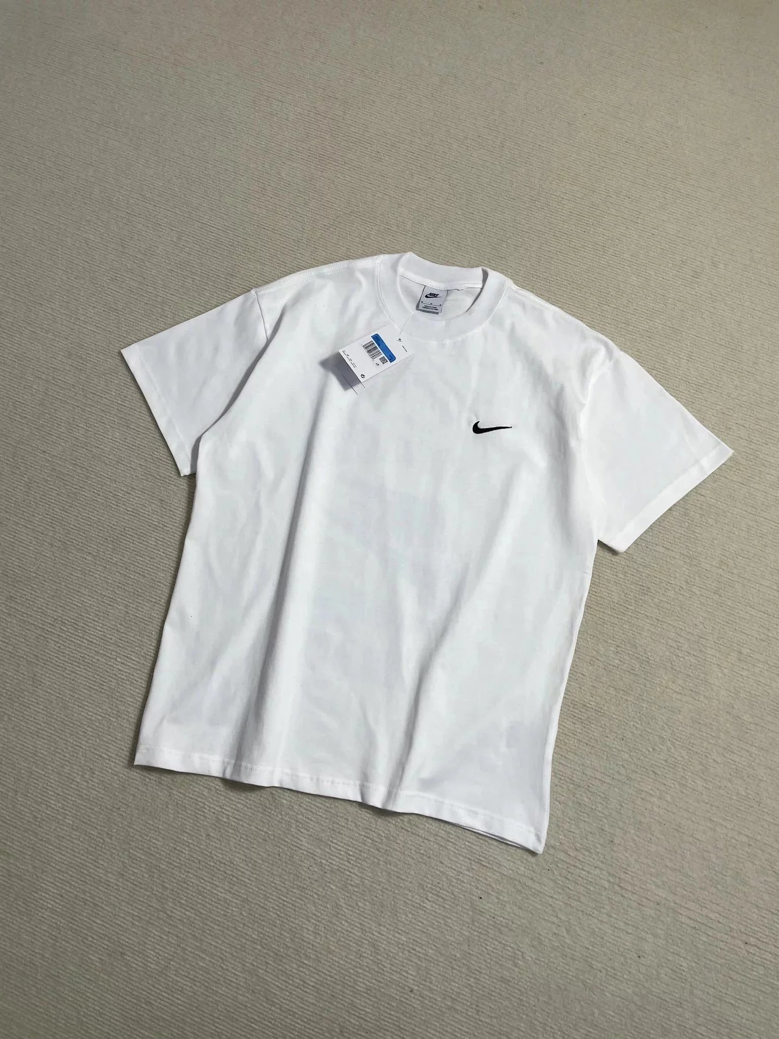 05 White 005