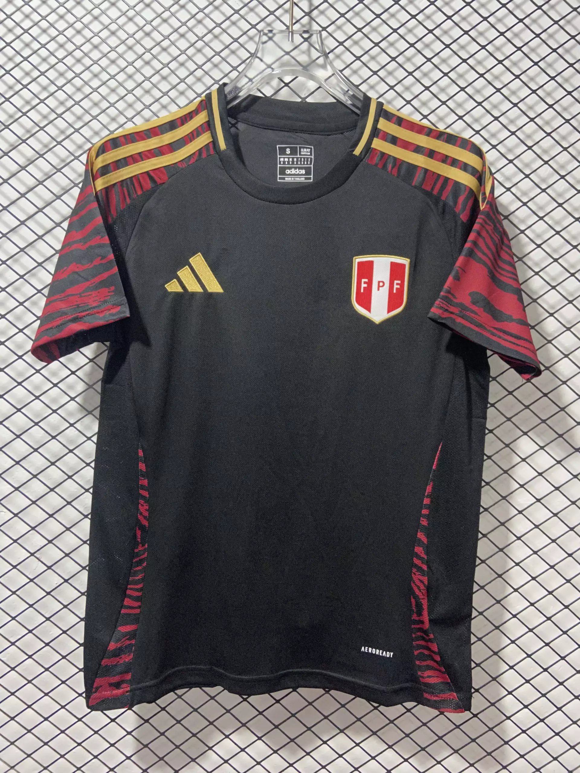03 Black 006