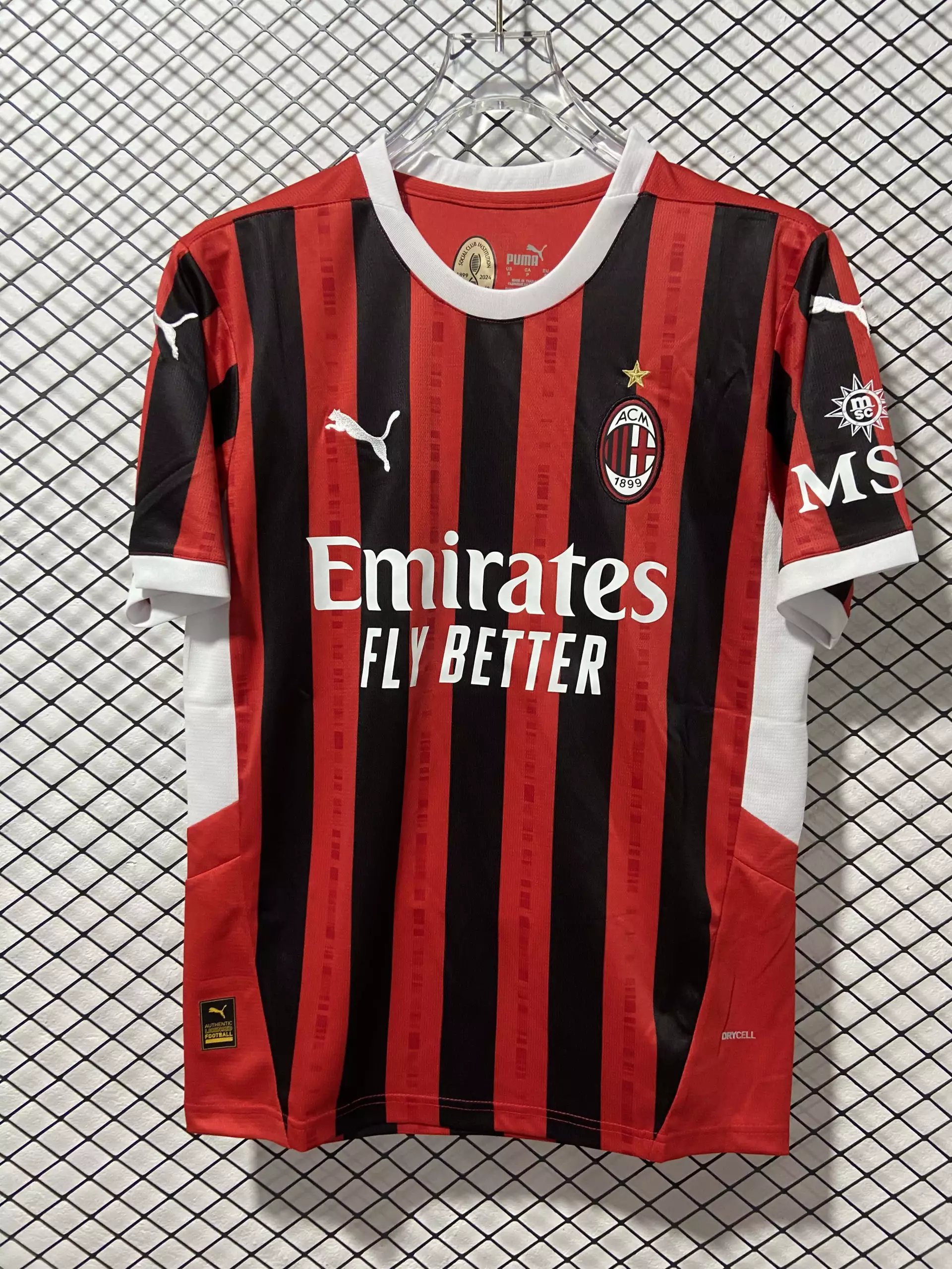 04 Red Black 006
