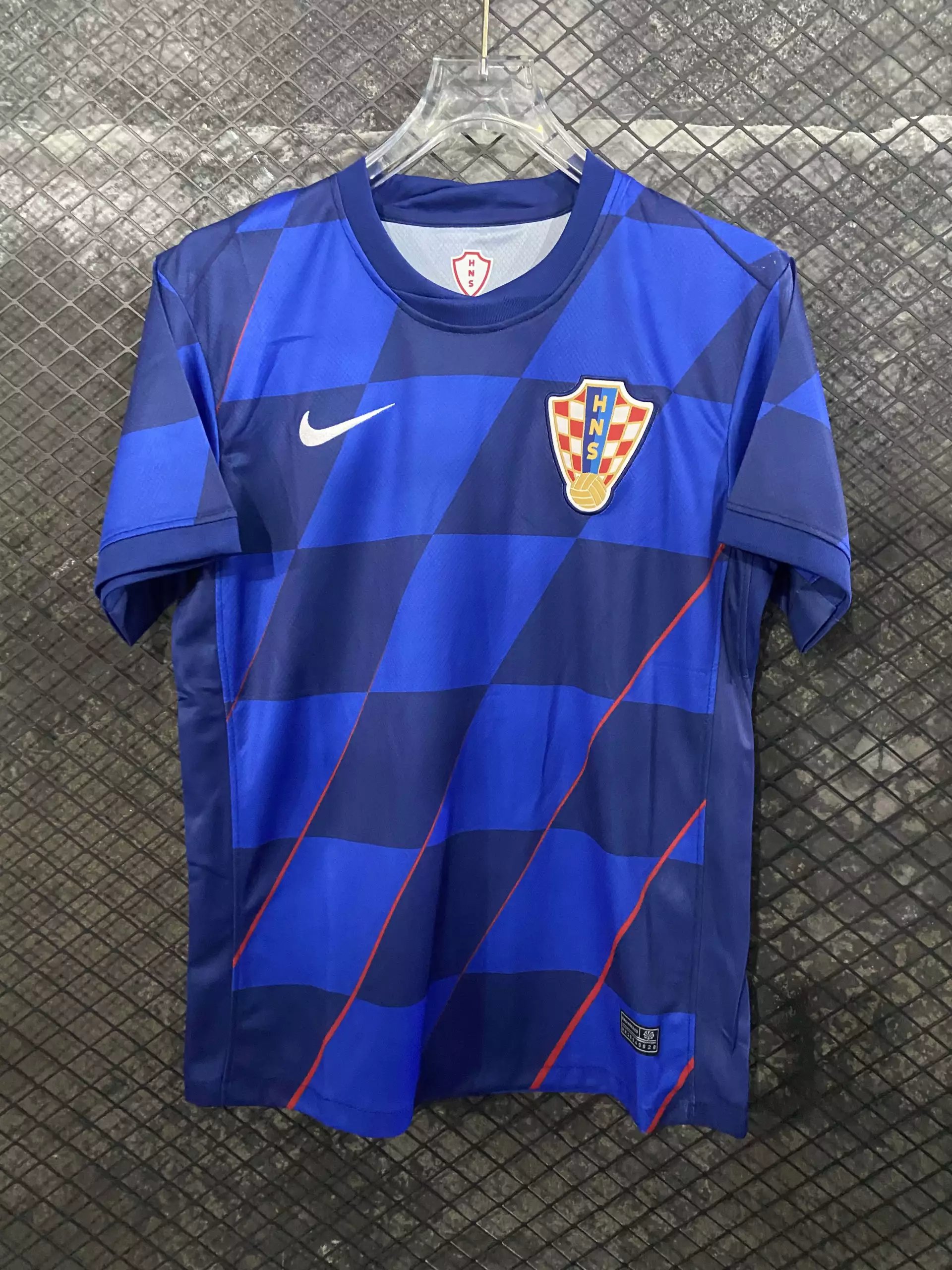 13 Blue 006