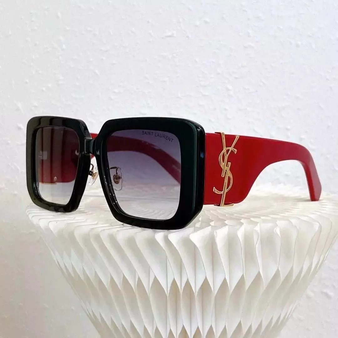 12 red 006