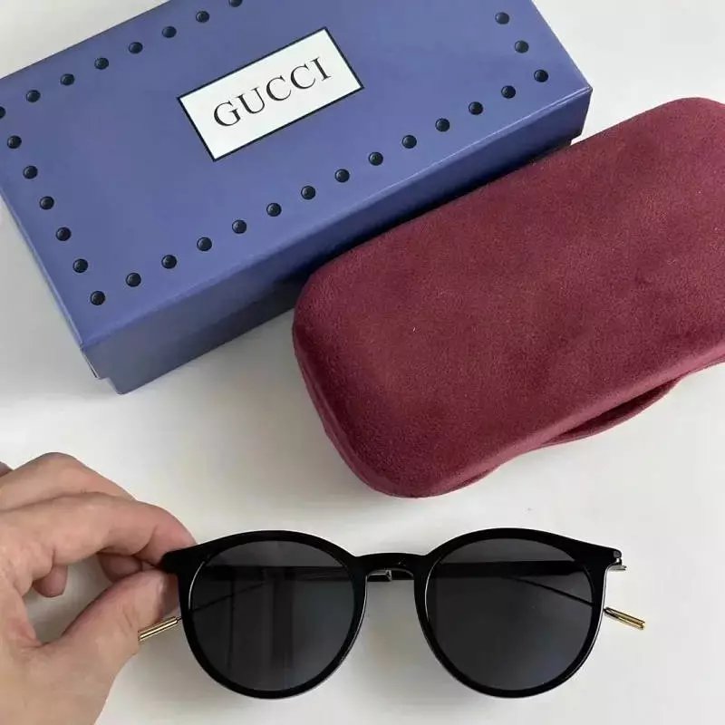 33 black 006