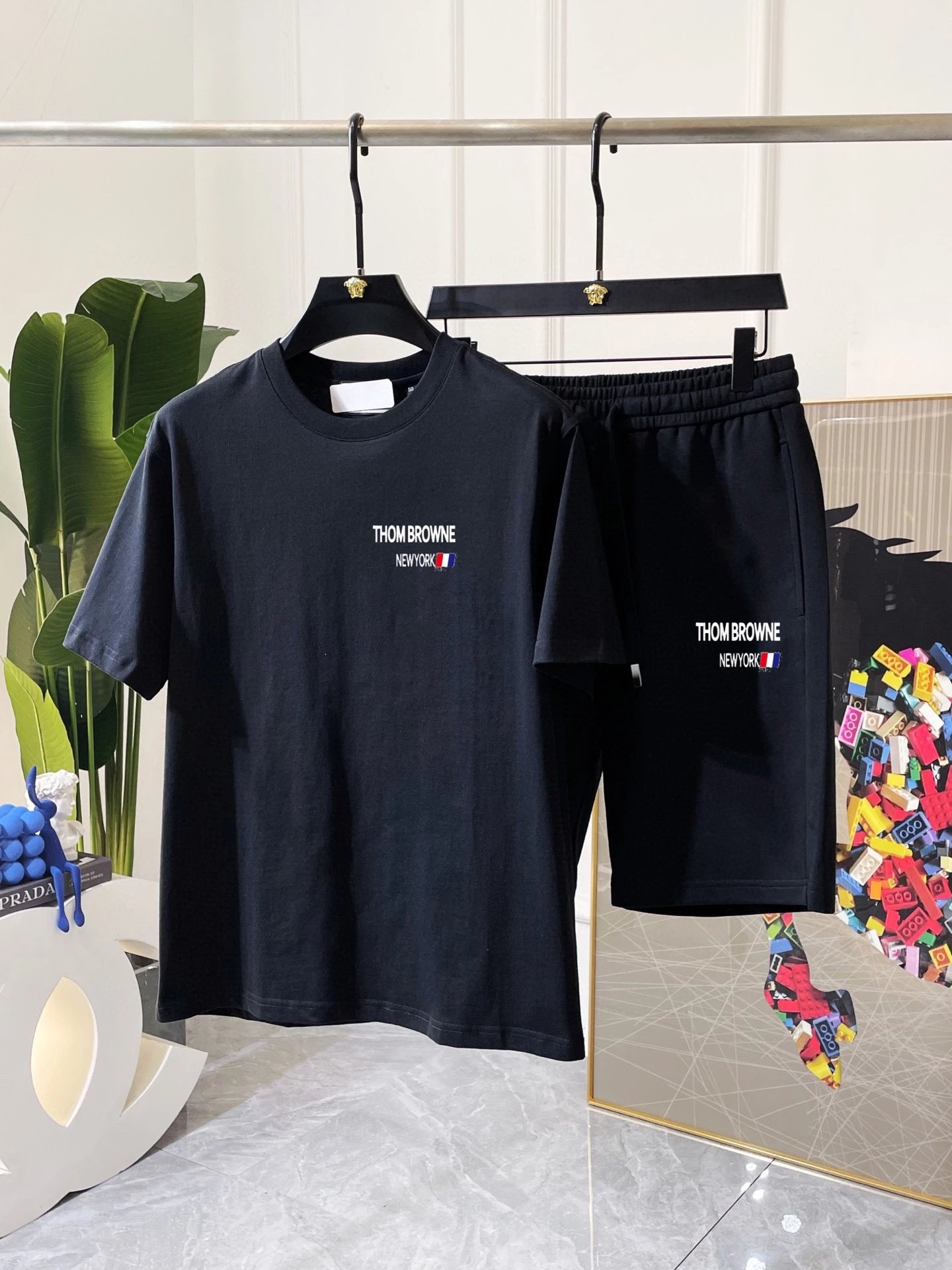 10 black