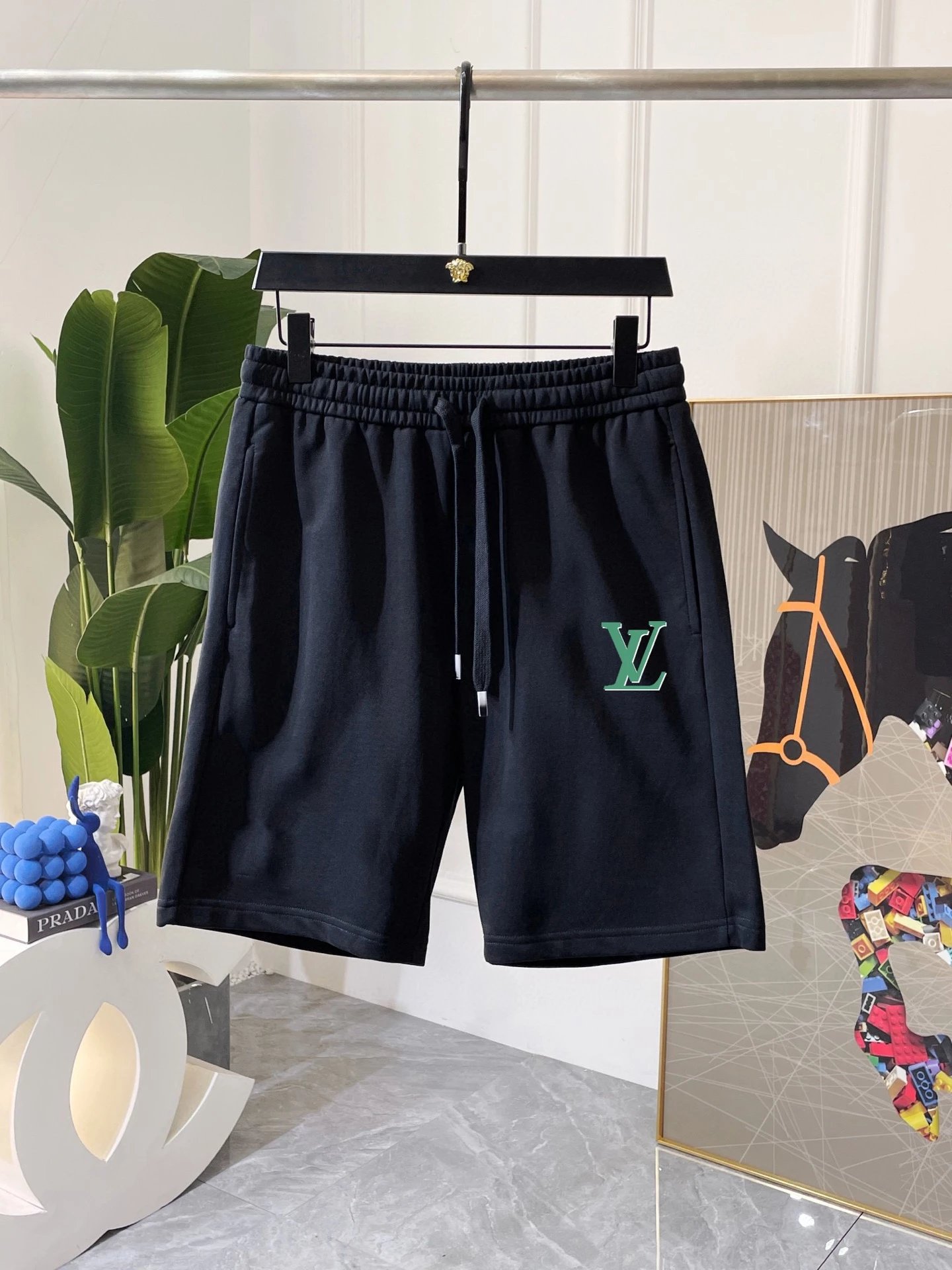 29 black