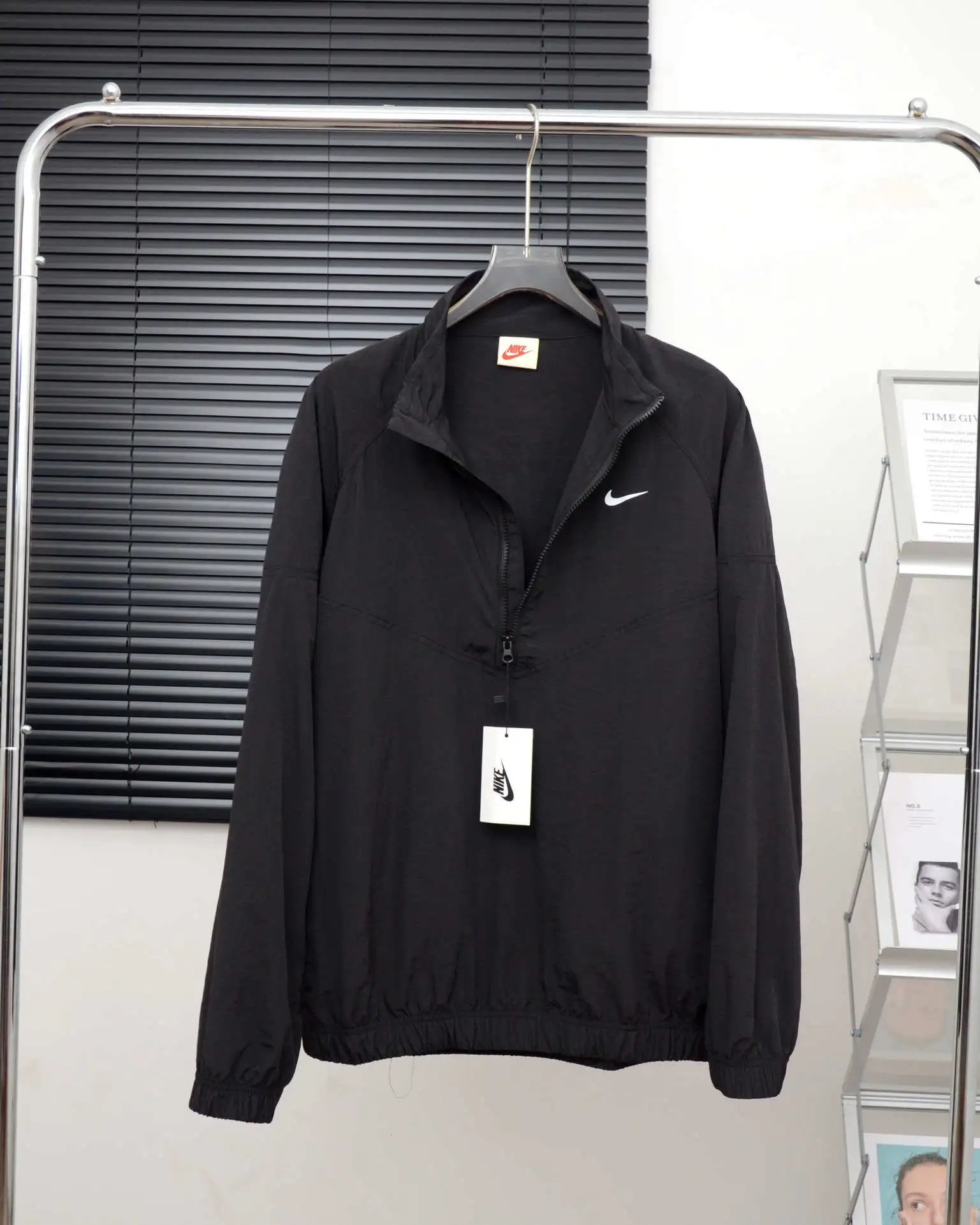 16 black