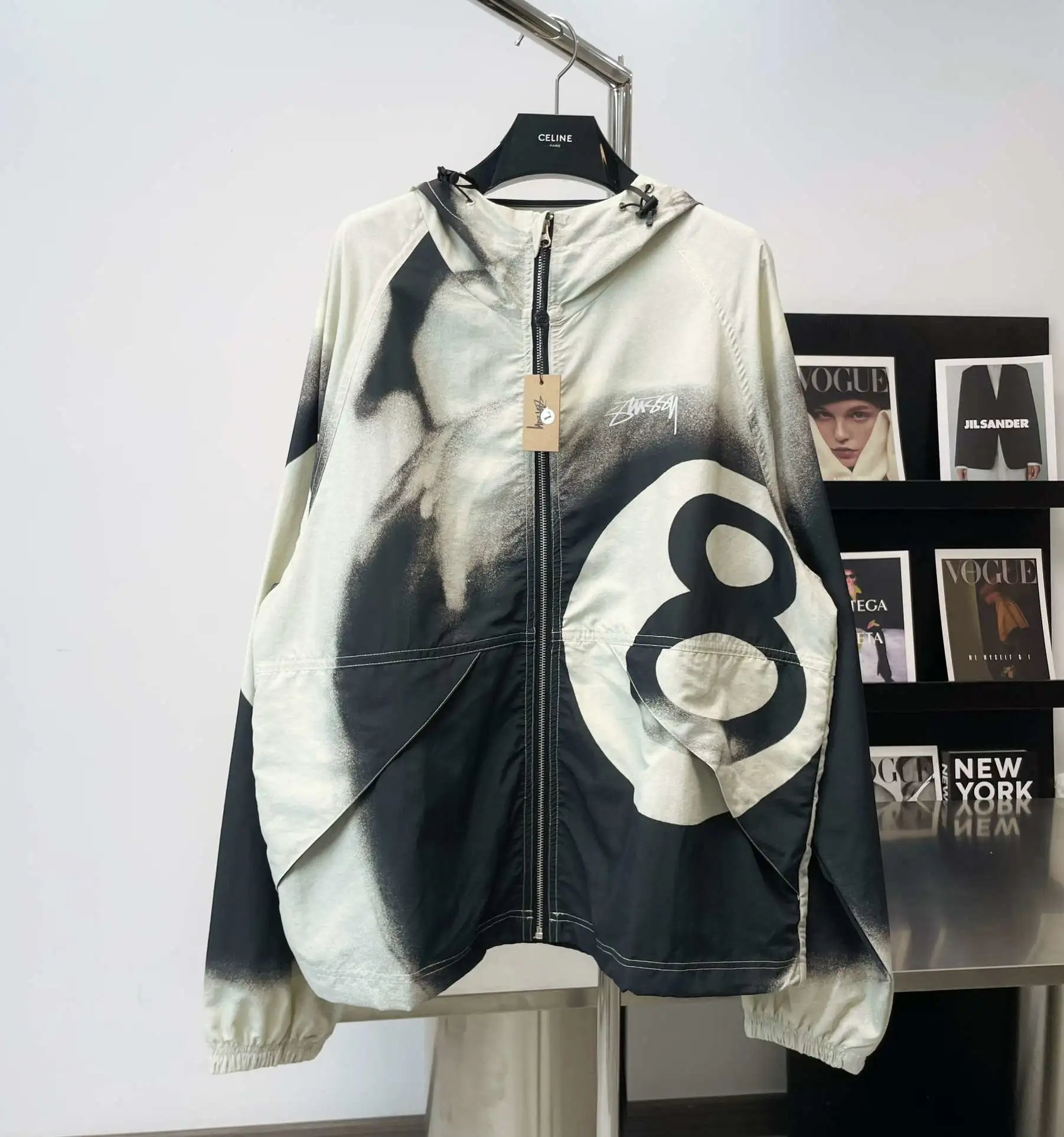 17 white and black