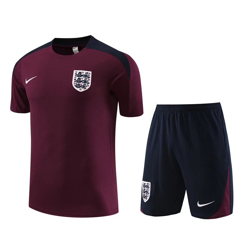 24 Dark Red 006