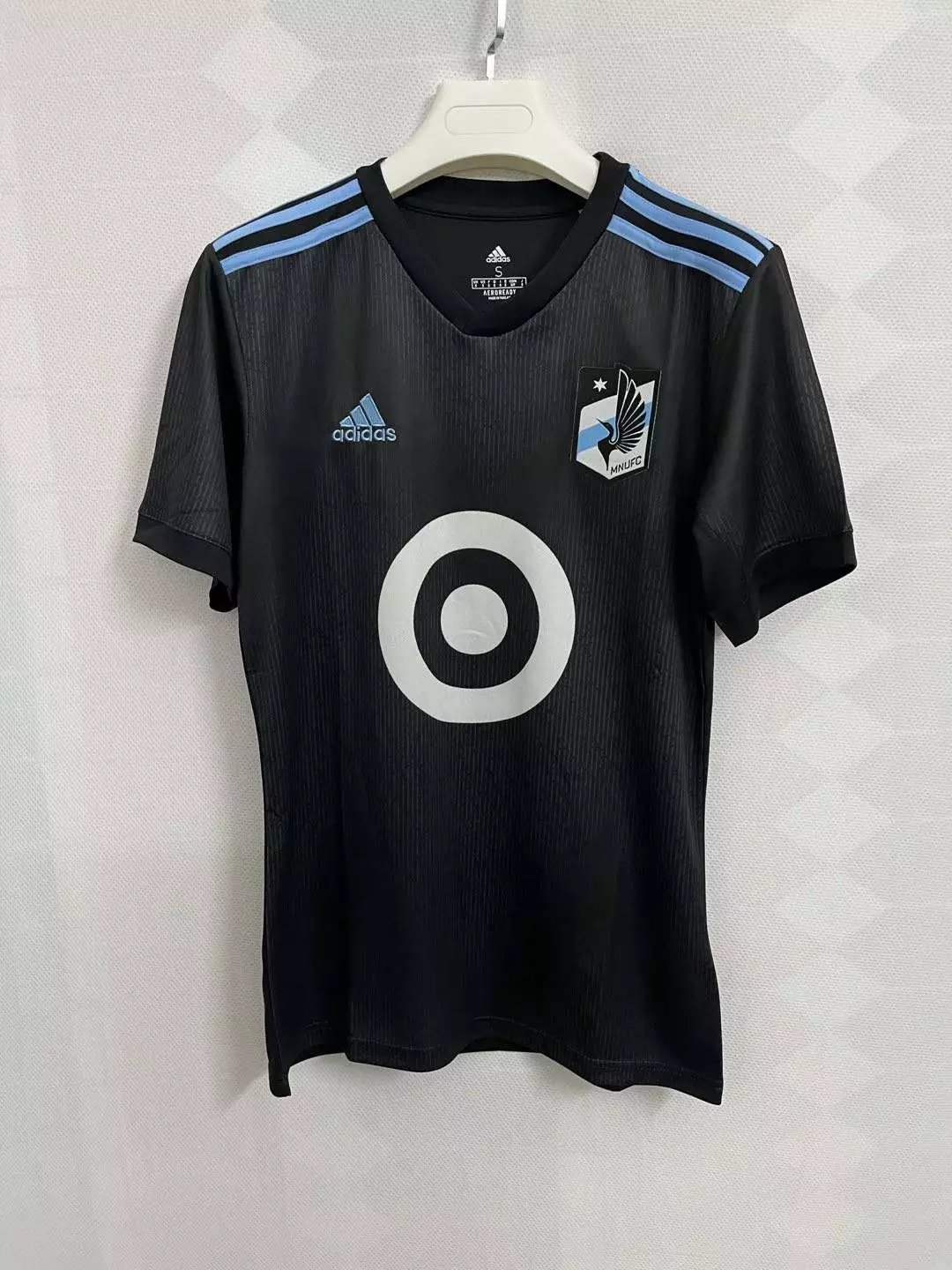 14 Black 006