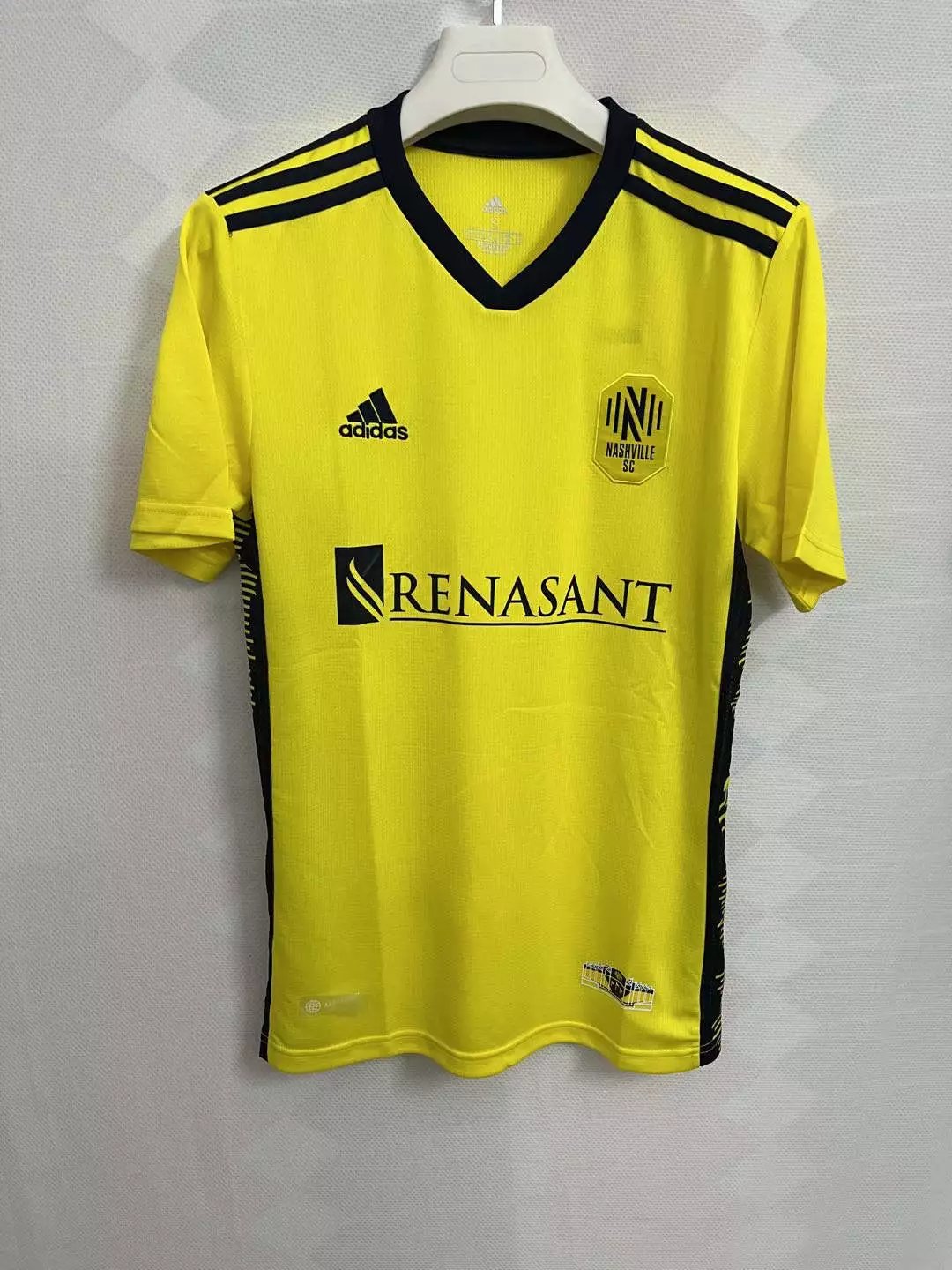 16 Yellow 006