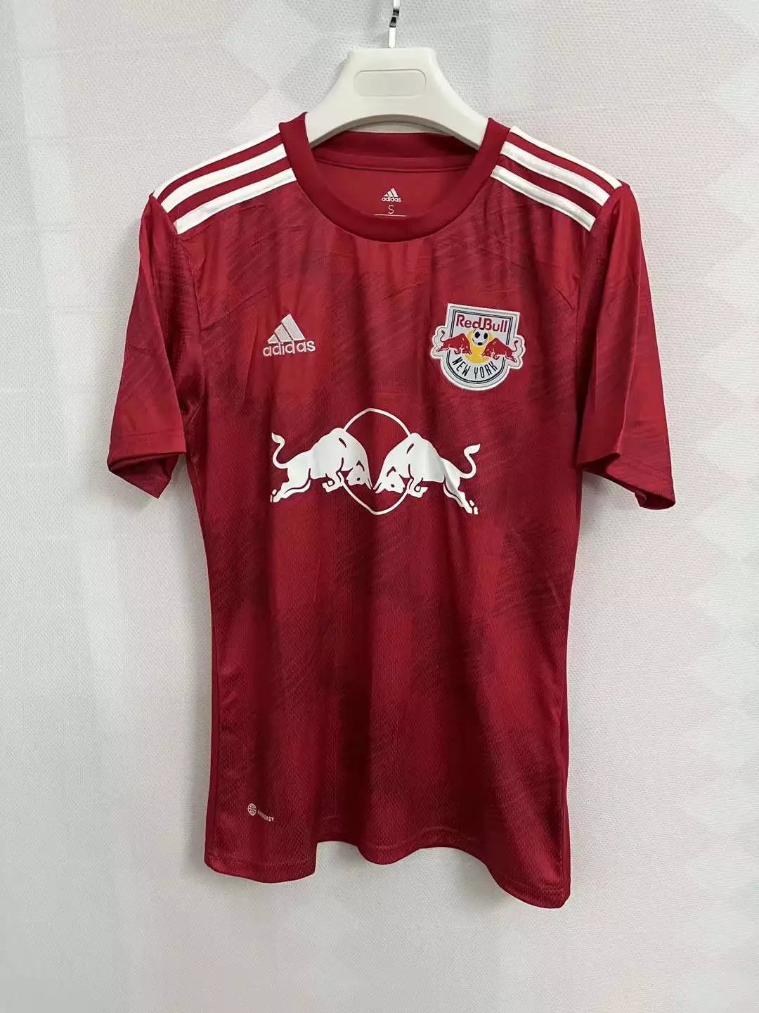 18 Red 006